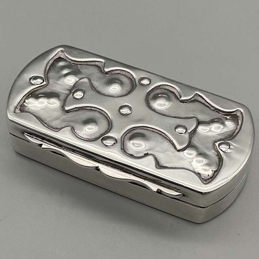 Antique Arts and Crafts Silver Snuff Box